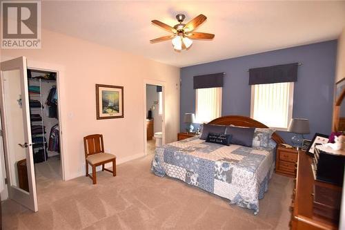 254 Grouse Avenue, Vernon, BC - Indoor Photo Showing Bedroom