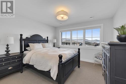 5670 Mountainside Court, Kelowna, BC - Indoor Photo Showing Bedroom