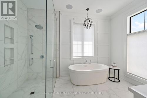22834 Highbury Avenue N, Middlesex Centre, ON - Indoor Photo Showing Bathroom