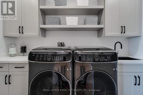 7278 Gore Rd, Puslinch, ON - Indoor Photo Showing Laundry Room