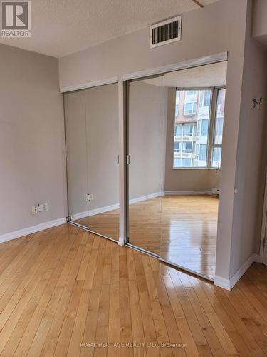 #2307 -55 Centre St, Toronto, ON - Indoor Photo Showing Other Room