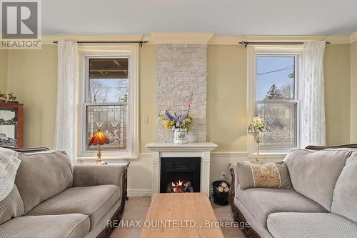 28 Olive Street, Belleville, ON - Indoor Photo Showing Living Room With Fireplace