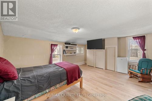 28 Olive Street, Belleville, ON - Indoor Photo Showing Bedroom