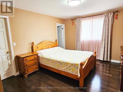 352 Bridge Street W, Belleville, ON - Indoor Photo Showing Bedroom