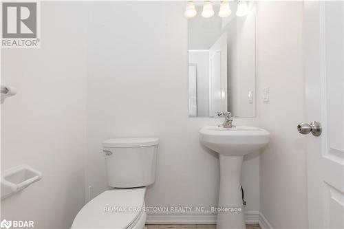 64 Christy Dr, Wasaga Beach, ON - Indoor Photo Showing Bathroom