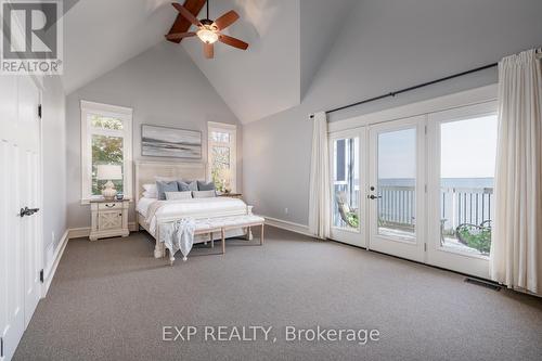 1749 Champlain Road, Tiny, ON - Indoor Photo Showing Bedroom