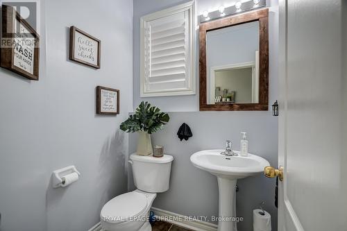 58 Hardgate Cres, Brampton, ON - Indoor Photo Showing Bathroom