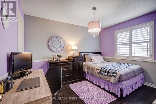 58 Hardgate Cres, Brampton, ON - Indoor Photo Showing Bedroom