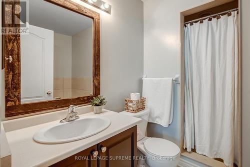 58 Hardgate Crescent, Brampton, ON - Indoor Photo Showing Bathroom