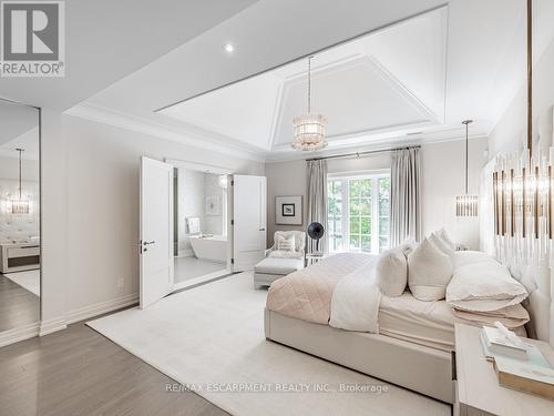 393 Maple Grove Dr, Oakville, ON - Indoor Photo Showing Bedroom