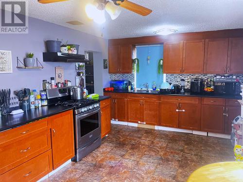 116 Boyd Street, Quesnel, BC - Indoor Photo Showing Kitchen With Double Sink