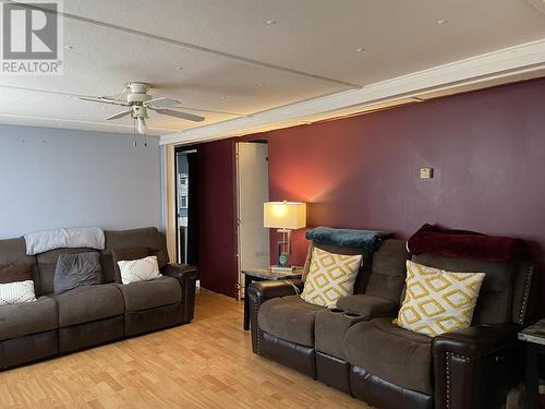 2320 Royal Crescent, Prince George, BC - Indoor Photo Showing Living Room