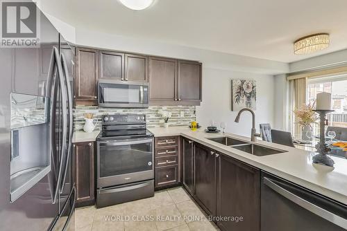 28 Marriner Cres, Ajax, ON - Indoor Photo Showing Kitchen With Double Sink With Upgraded Kitchen