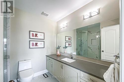26 Iannucci Cres, Markham, ON - Indoor Photo Showing Bathroom