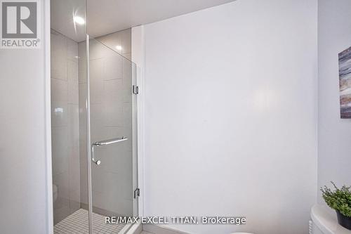 312 - 271 Sea Ray Avenue, Innisfil, ON - Indoor Photo Showing Bathroom