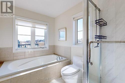 60 Grand Trunk Ave, Vaughan, ON - Indoor Photo Showing Bathroom