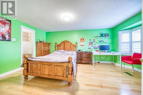 5146 Nishga Court, Mississauga, ON - Indoor Photo Showing Bedroom