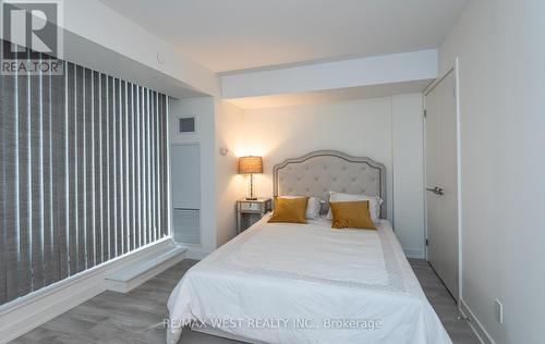 326 - 120 Varna Drive, Toronto, ON - Indoor Photo Showing Bedroom