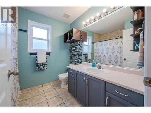 7110 Hespeler Road Unit# 14, Summerland, BC - Indoor Photo Showing Bathroom