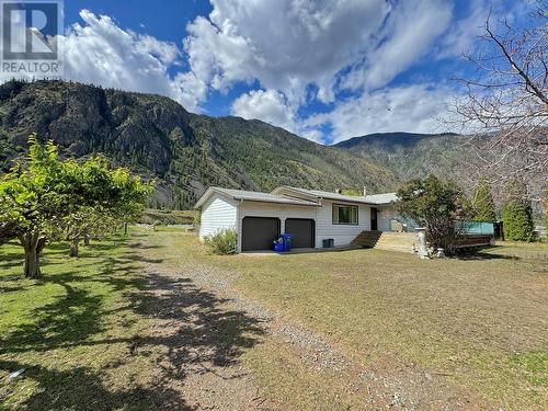 3219 River Road, Keremeos, BC - Outdoor