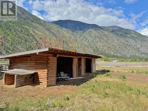 3219 River Road, Keremeos, BC - Outdoor