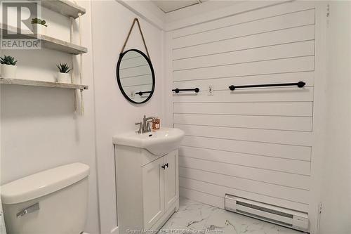 539-541 St Anne, Bathurst, NB - Indoor Photo Showing Bathroom