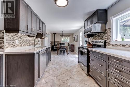 447077 10 Concession, Grey Highlands, ON - Indoor Photo Showing Kitchen With Upgraded Kitchen