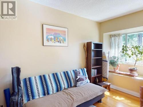 6618 Drake Street, Powell River, BC - Indoor