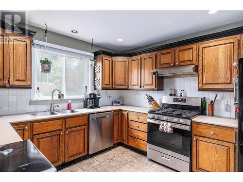 3290 Mcrobbie Road, West Kelowna, BC - Indoor Photo Showing Kitchen With Double Sink