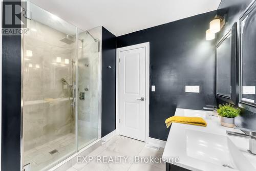 4026 Village Creek Dr, Fort Erie, ON - Indoor Photo Showing Bathroom