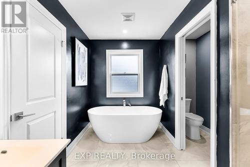 4026 Village Creek Dr, Fort Erie, ON - Indoor Photo Showing Bathroom