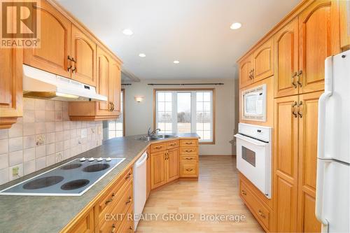 5864 County Rd 1, Prince Edward County, ON - Indoor Photo Showing Kitchen With Double Sink