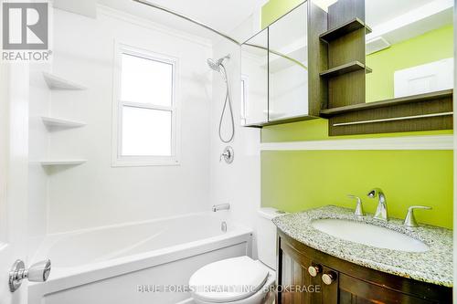 1293 Wilton Ave, London, ON - Indoor Photo Showing Bathroom