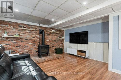 5099 Hartwood Avenue, Lincoln, ON - Indoor With Fireplace
