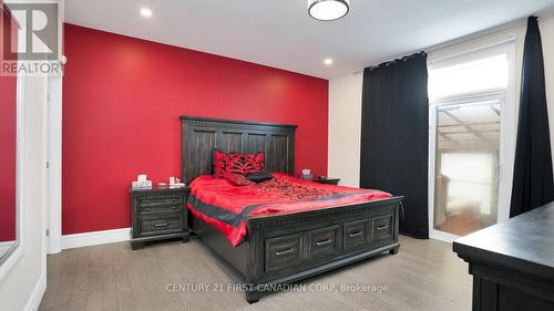 2935 Glanworth Dr, London, ON - Indoor Photo Showing Bedroom