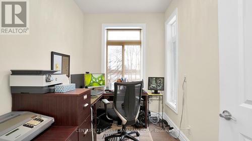 2935 Glanworth Dr, London, ON - Indoor Photo Showing Office