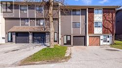 #11 -135 CHALMERS ST S  Cambridge, ON N1R 6M2