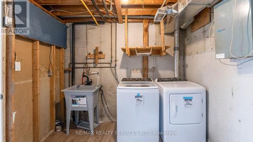 #11 -135 Chalmers St S, Cambridge, ON - Indoor Photo Showing Laundry Room