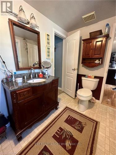 5 Southside Road, Kawartha Lakes, ON - Indoor Photo Showing Bathroom