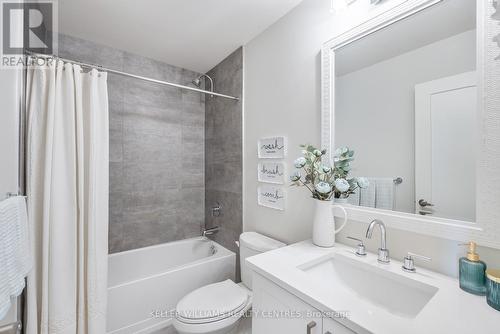 161 Beechborough Cres, East Gwillimbury, ON - Indoor Photo Showing Bathroom