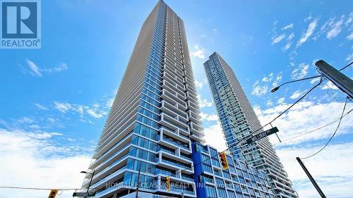 #902 -898 Portage Pkwy, Vaughan, ON - Outdoor With Facade