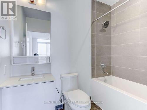 #902 -898 Portage Pkwy, Vaughan, ON - Indoor Photo Showing Bathroom