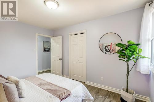 155 Collings Ave, Bradford West Gwillimbury, ON - Indoor Photo Showing Bedroom