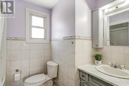 155 Collings Ave, Bradford West Gwillimbury, ON - Indoor Photo Showing Bathroom