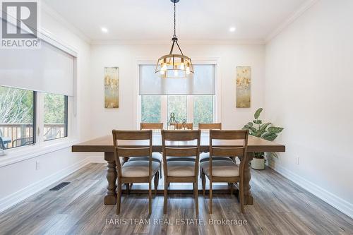 49 Natures Tr, Wasaga Beach, ON - Indoor Photo Showing Dining Room