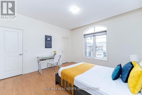 25 Fann Drive, Brampton, ON - Indoor Photo Showing Bedroom
