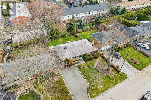 5432 Stratton Rd, Burlington, ON - Outdoor With View