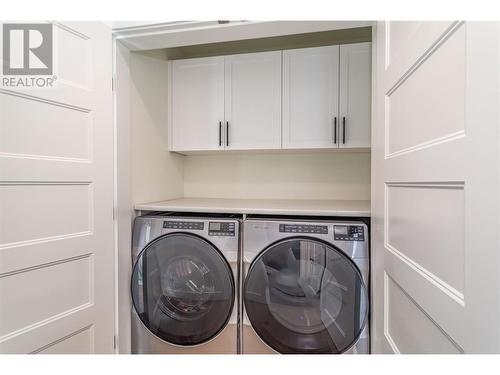 1481 Tower Ranch Drive, Kelowna, BC - Indoor Photo Showing Laundry Room