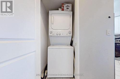 #3305 -80 Absolute Ave, Mississauga, ON - Indoor Photo Showing Laundry Room