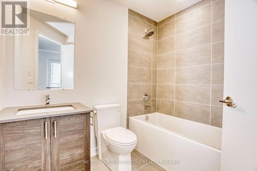 #702 -15 Ellerslie Ave, Toronto, ON - Indoor Photo Showing Bathroom